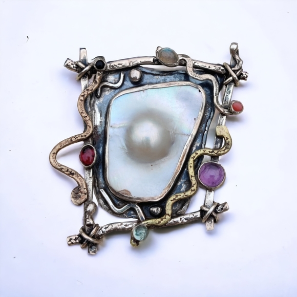Huge Iriniri sterling silver blister pearl and gemstone pendant/brooch - Picture 9 of 13